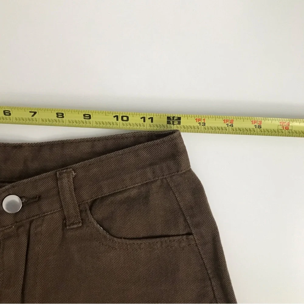 Shein High Rise Short - Picture 5 of 5